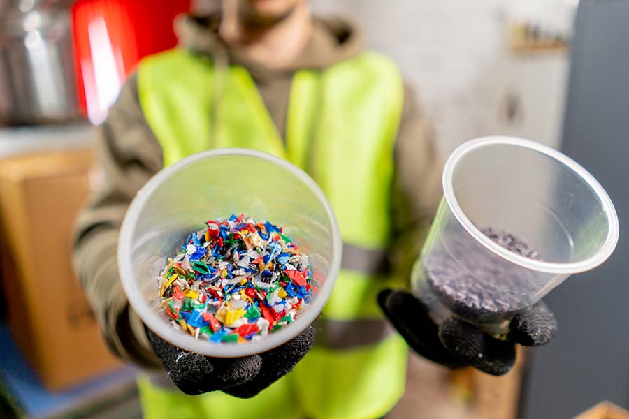Centrifugadoras separadoras clave para lograr plásticos más puros y secos